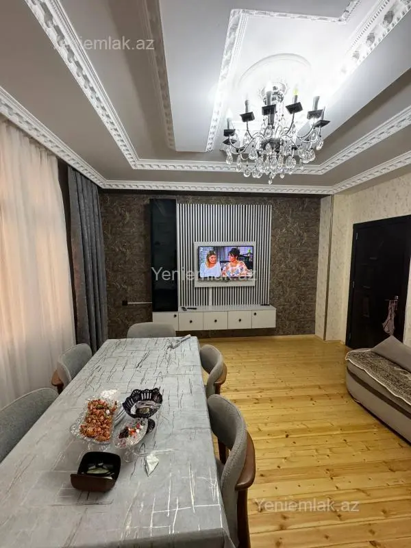 Satılır 3 otaqlı yeni tikili 100 m²