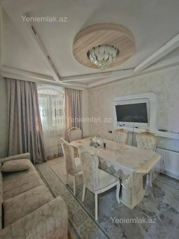 Satılır 3 otaqlı həyət evi 100 m²