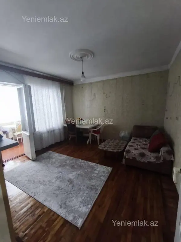 Satılır 3 otaqlı köhnə tikili 70 m²