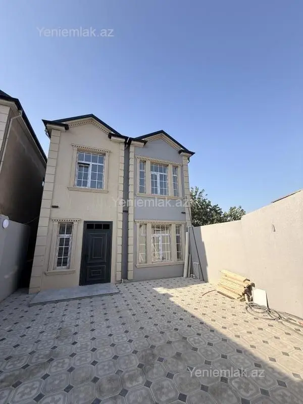 Satılır 4 otaqlı həyət evi 160 m²