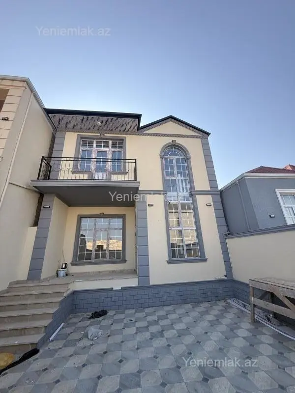 Satılır 4 otaqlı həyət evi 165 m²