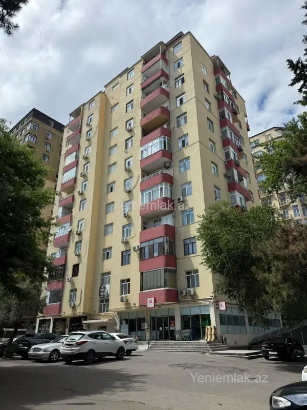 Satılır 4 otaqlı yeni tikili 150 m²