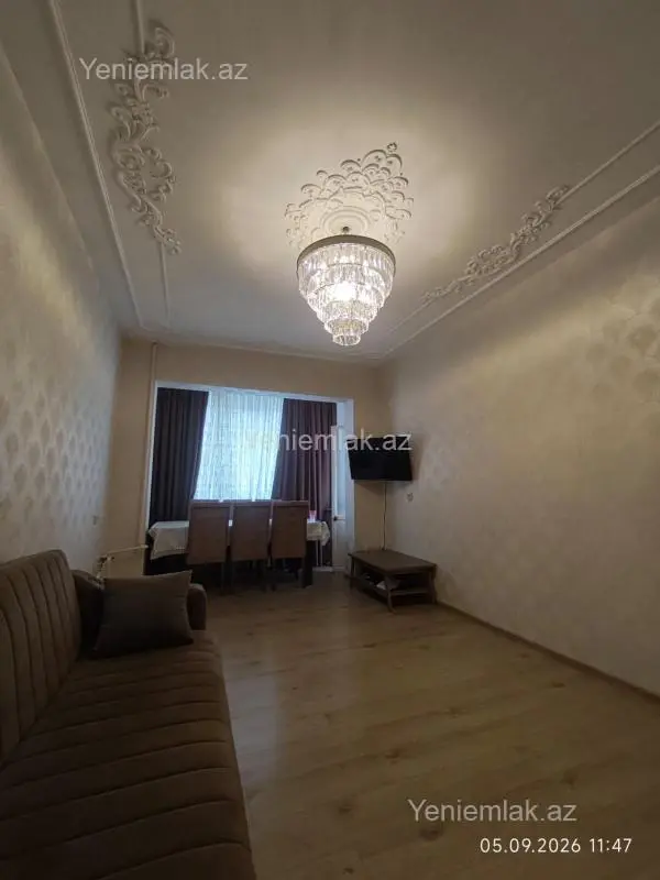 Satılır 3 otaqlı köhnə tikili 90 m²