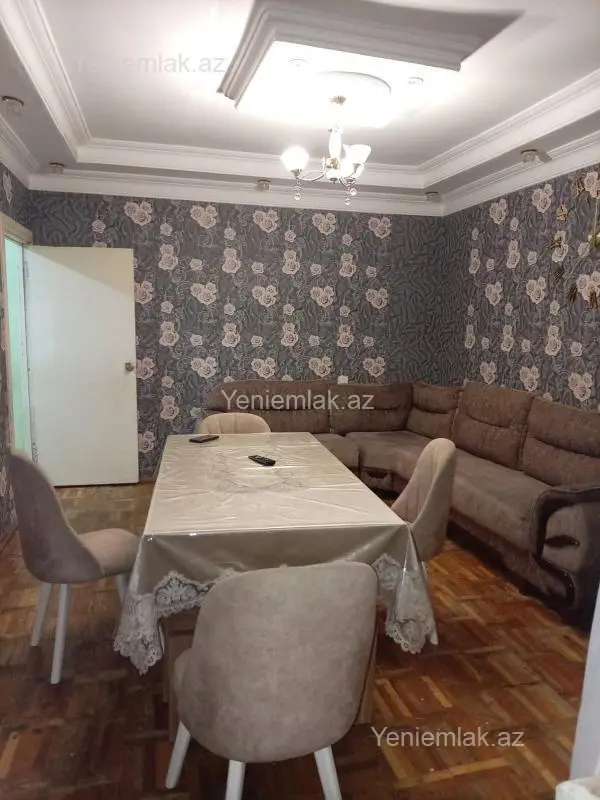 Satılır 3 otaqlı köhnə tikili 68 m²