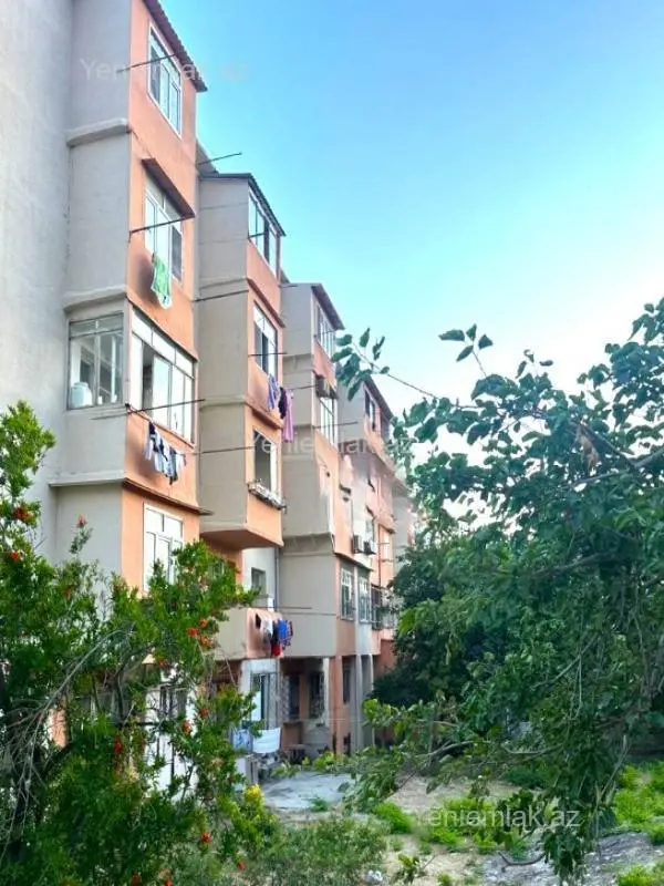 Satılır 3 otaqlı köhnə tikili 50 m²