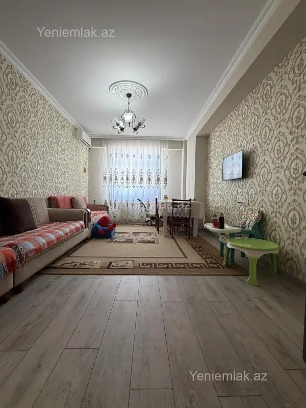 Satılır 2 otaqlı yeni tikili 75 m²