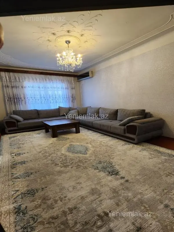 Satılır 5 otaqlı köhnə tikili 110 m²