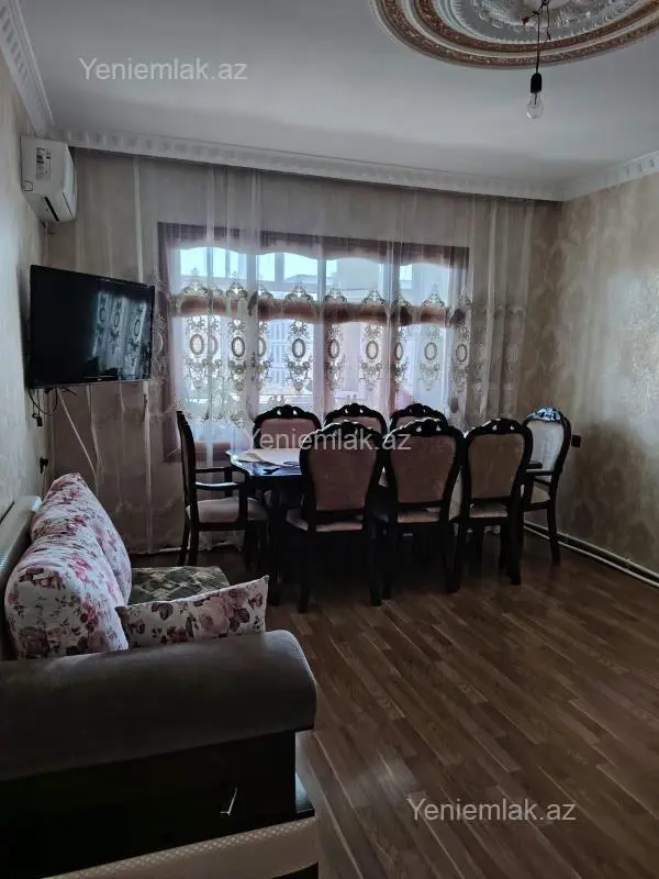 Satılır 3 otaqlı köhnə tikili 75 m²