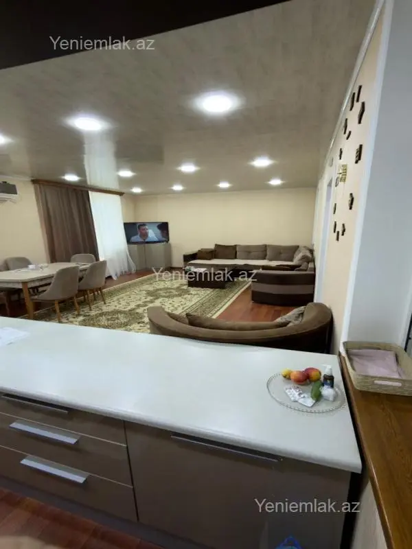 Satılır 3 otaqlı köhnə tikili 85 m²