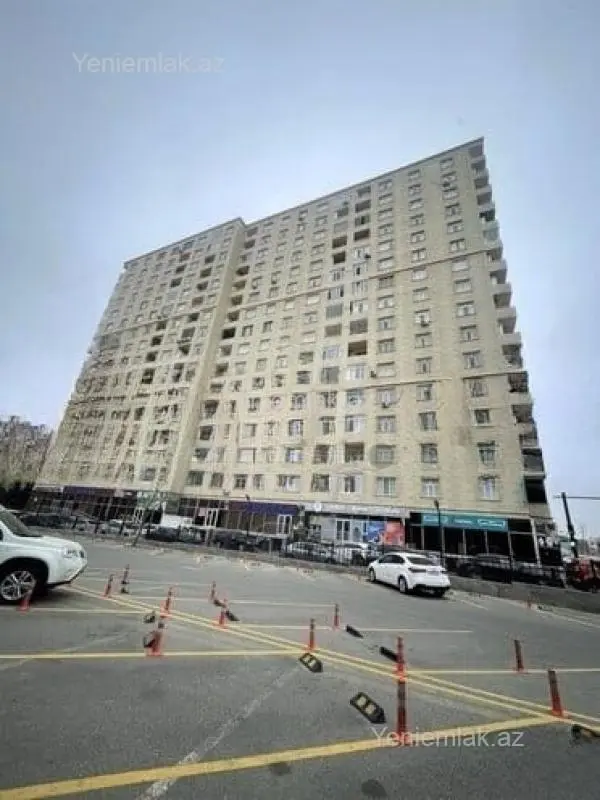 Satılır 3 otaqlı yeni tikili 82 m²