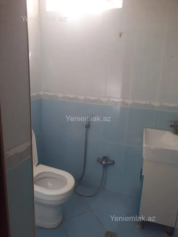 Satılır 8 otaqlı həyət evi 480 m²
