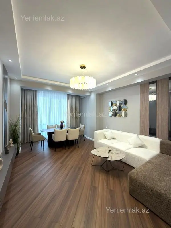 Satılır 3 otaqlı yeni tikili 115 m²