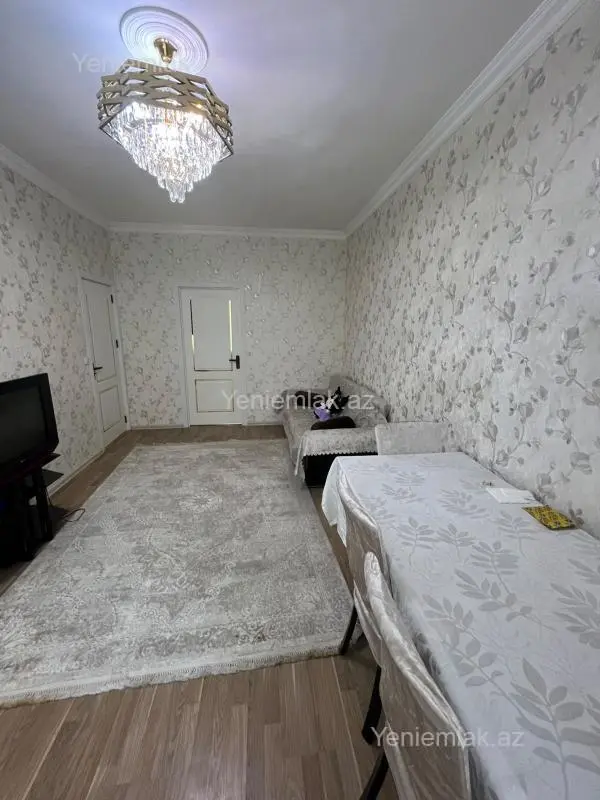 Satılır 2 otaqlı köhnə tikili 58 m²