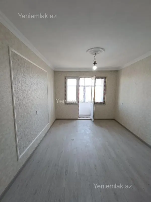 Satılır 1 otaqlı köhnə tikili 32 m²