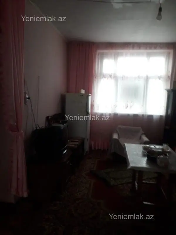 Satılır 2 otaqlı həyət evi 80 m²