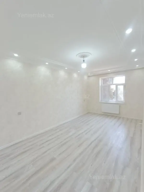 Satılır 3 otaqlı köhnə tikili 75 m²