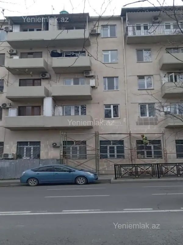 Satılır 3 otaqlı köhnə tikili 70 m²