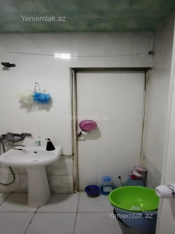 Satılır 2 otaqlı köhnə tikili 48 m²