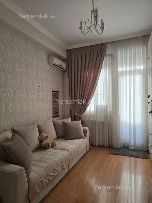 Satılır 3 otaqlı yeni tikili 110 m²