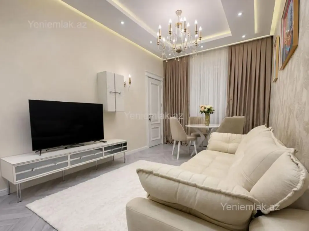 Satılır 3 otaqlı yeni tikili 101 m²