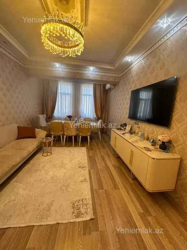 Satılır 2 otaqlı yeni tikili 75 m²