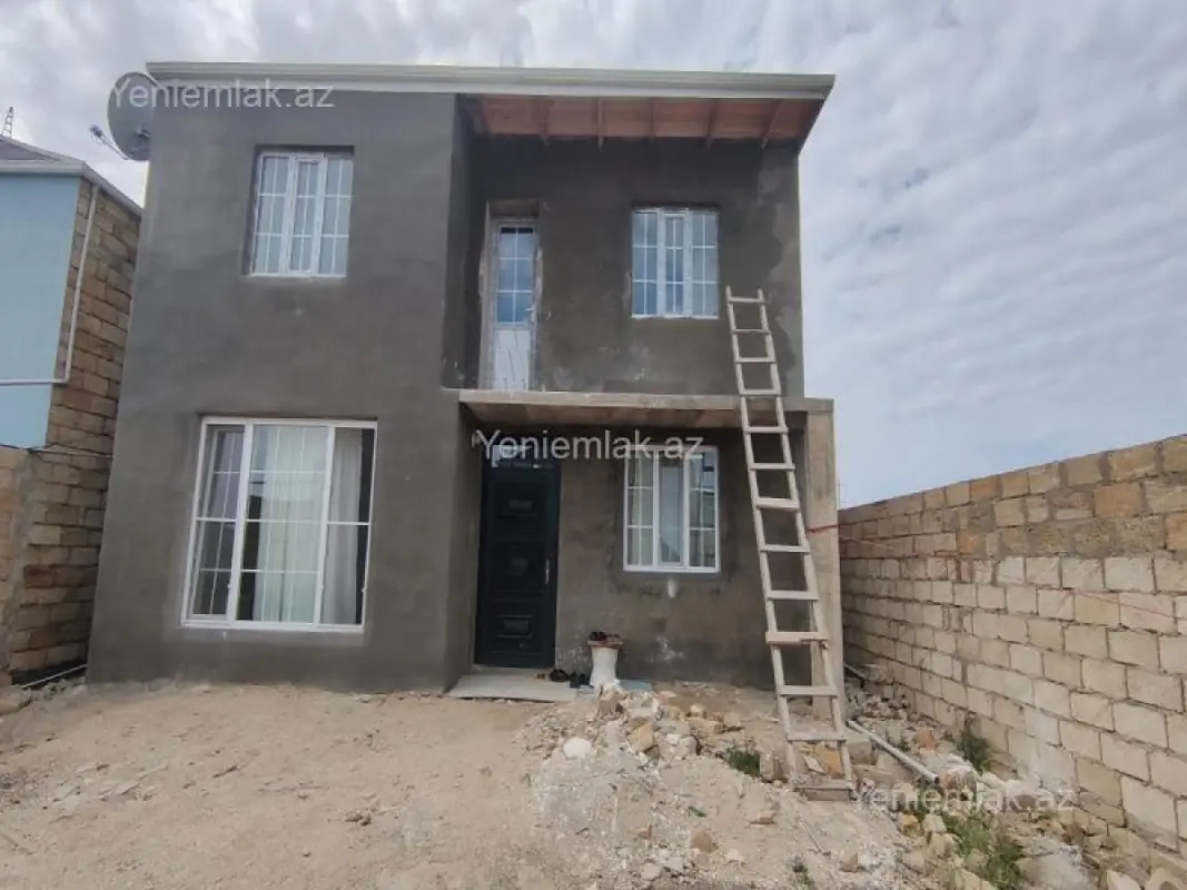 Satılır 4 otaqlı həyət evi 150 m²