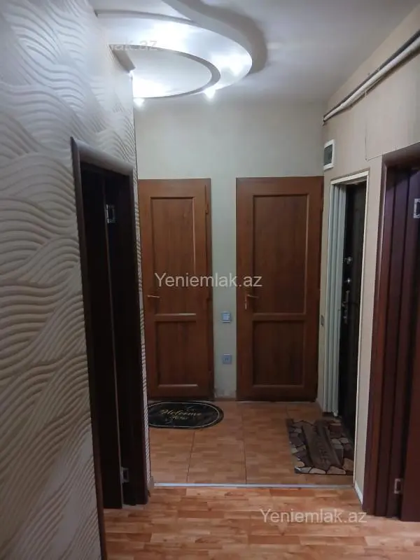 Satılır 2 otaqlı köhnə tikili 65 m²