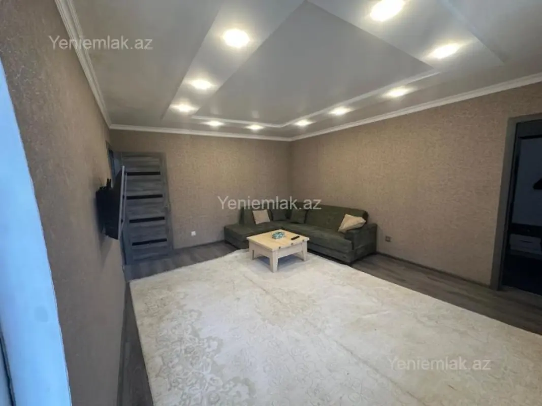 Satılır 2 otaqlı köhnə tikili 50 m²