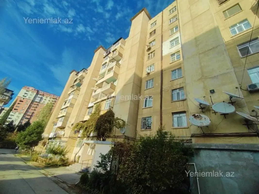 Satılır 3 otaqlı köhnə tikili 80 m²