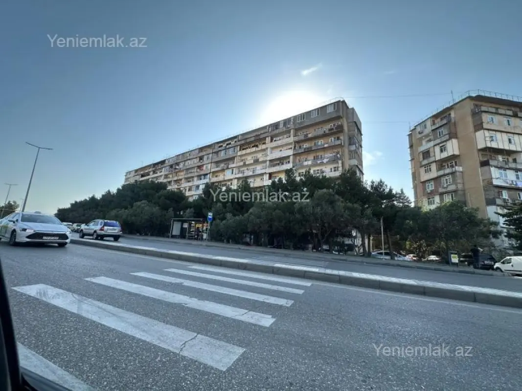 Satılır 5 otaqlı köhnə tikili 120 m²