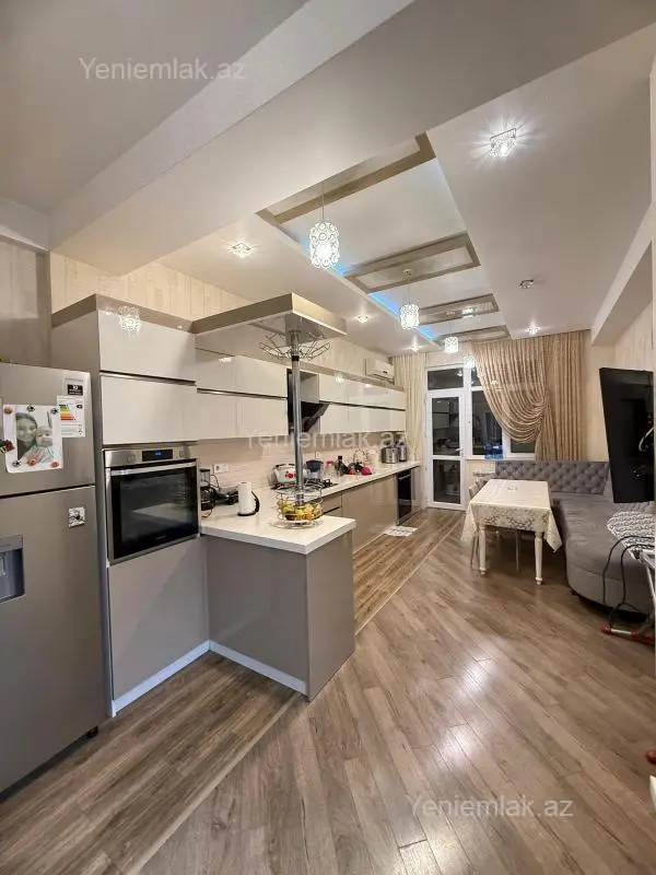Satılır 4 otaqlı yeni tikili 156 m²