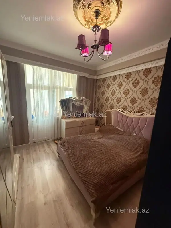 Satılır 2 otaqlı yeni tikili 80 m²