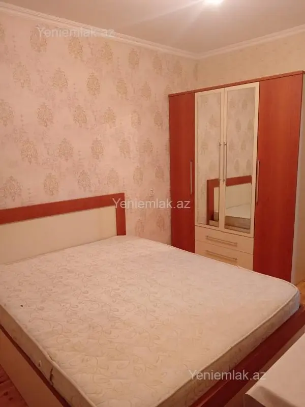 Satılır 2 otaqlı köhnə tikili 45 m²