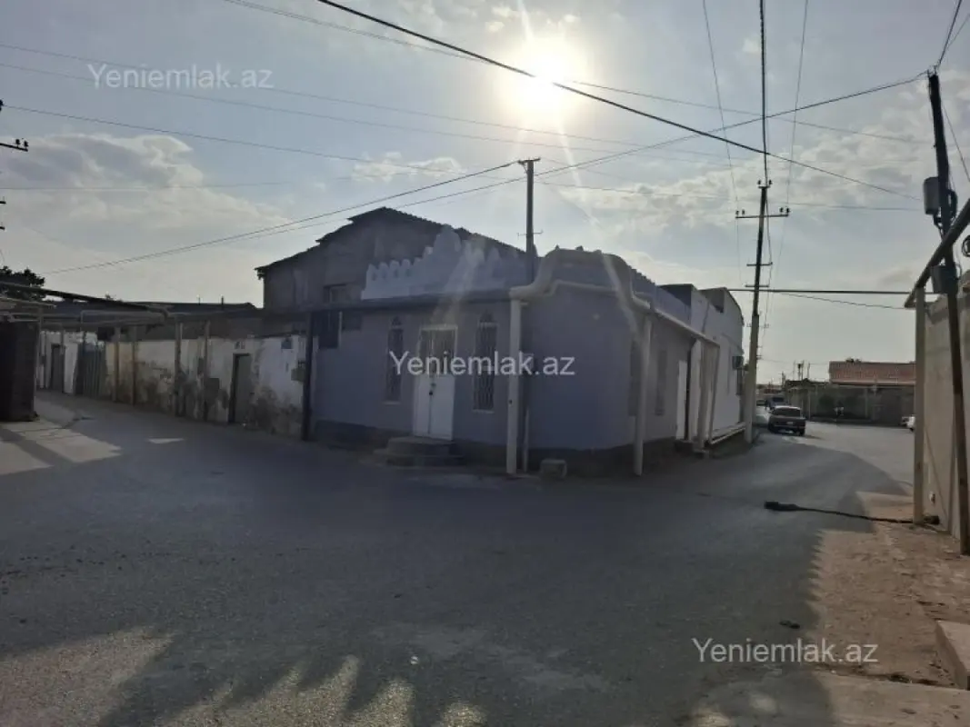Satılır 3 otaqlı həyət evi 90 m²