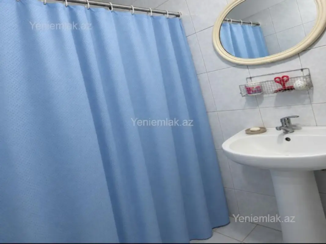 Satılır 2 otaqlı köhnə tikili 52 m²