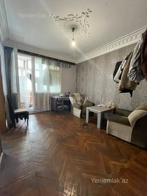 Satılır 3 otaqlı köhnə tikili 65 m²