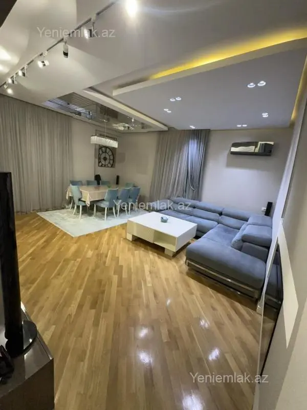 Satılır 4 otaqlı yeni tikili 150 m²