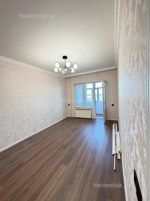 Satılır 3 otaqlı köhnə tikili 90 m²