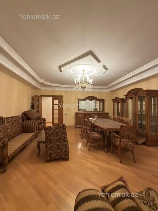 Satılır 4 otaqlı yeni tikili 202 m²