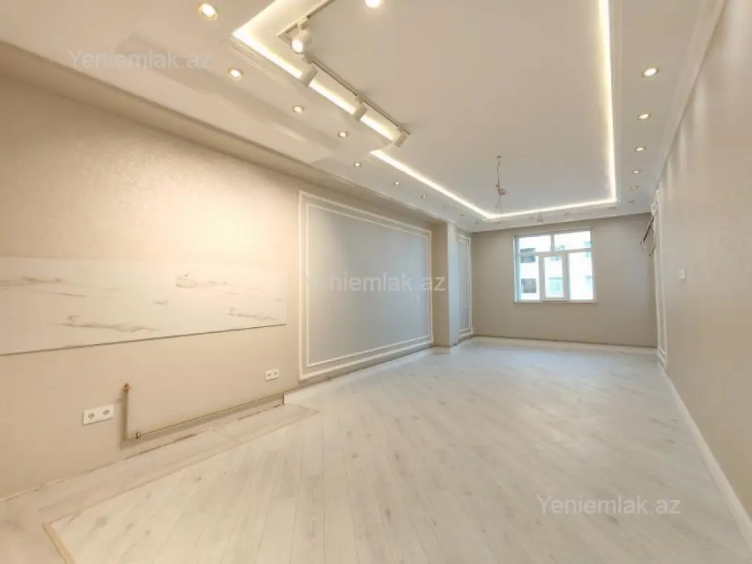 Satılır 3 otaqlı yeni tikili 100 m²