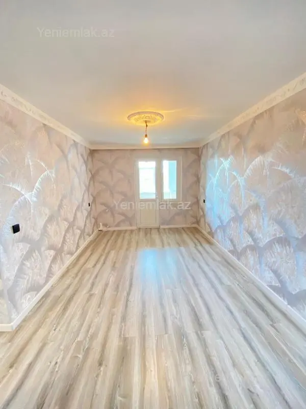 Satılır 2 otaqlı köhnə tikili 50 m²