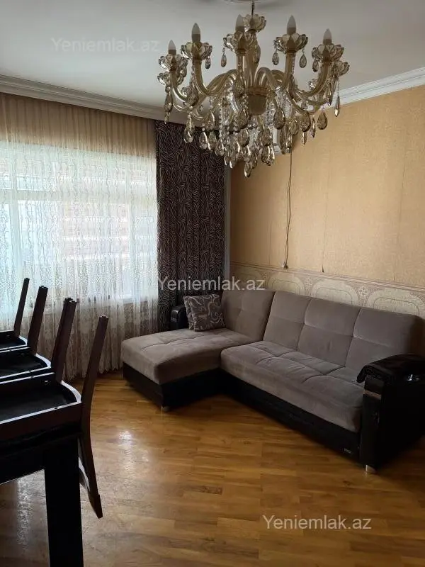 Satılır 3 otaqlı köhnə tikili 72 m²