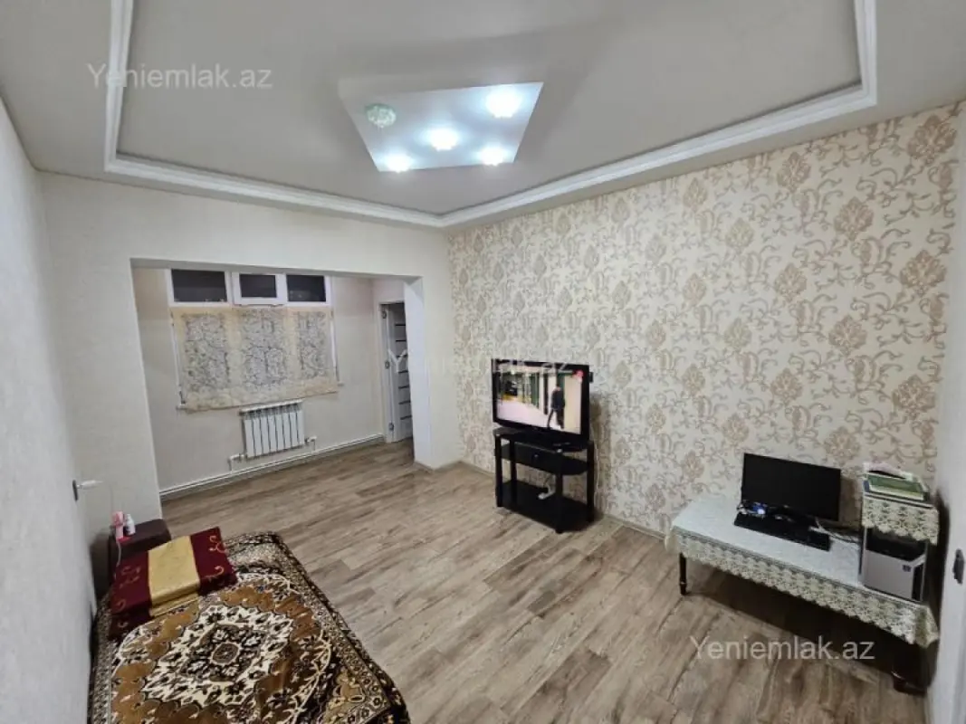 Satılır 3 otaqlı köhnə tikili 60 m²
