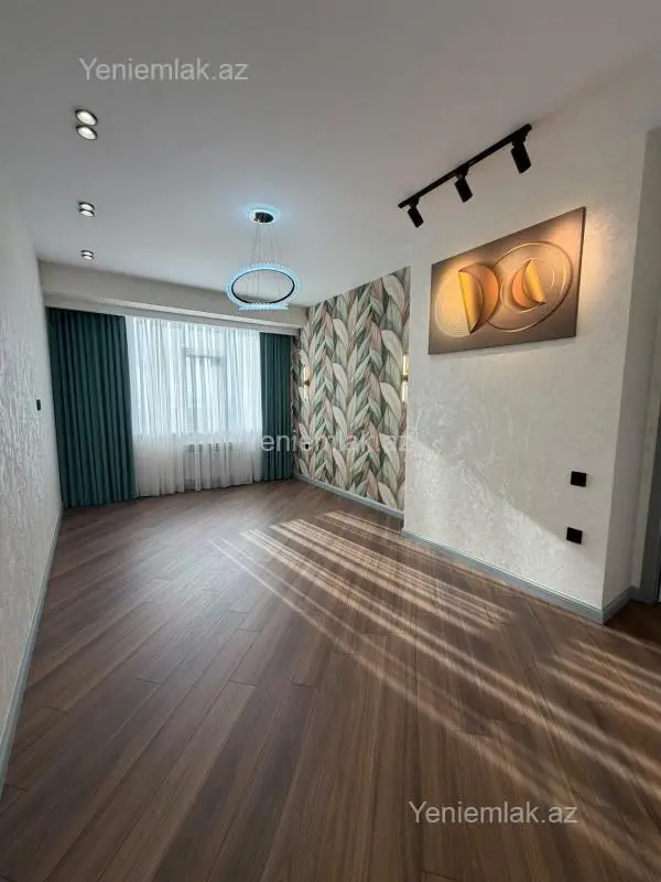 Satılır 3 otaqlı yeni tikili 80 m²