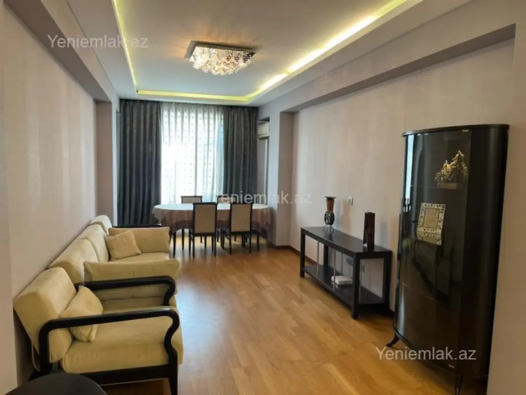 Satılır 3 otaqlı yeni tikili 100 m²