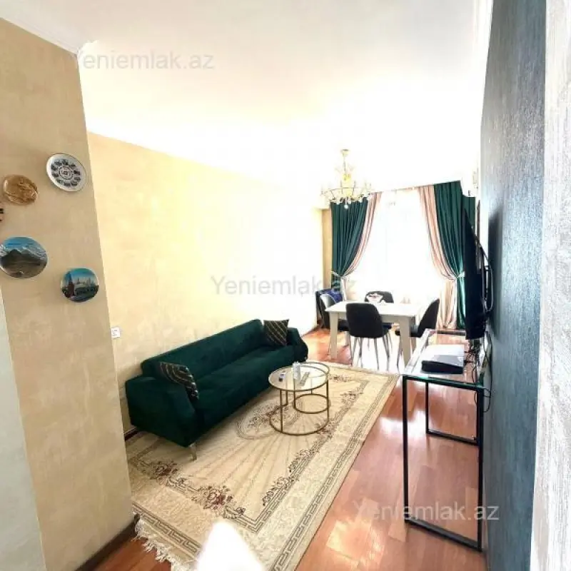 Satılır 3 otaqlı yeni tikili 70 m²