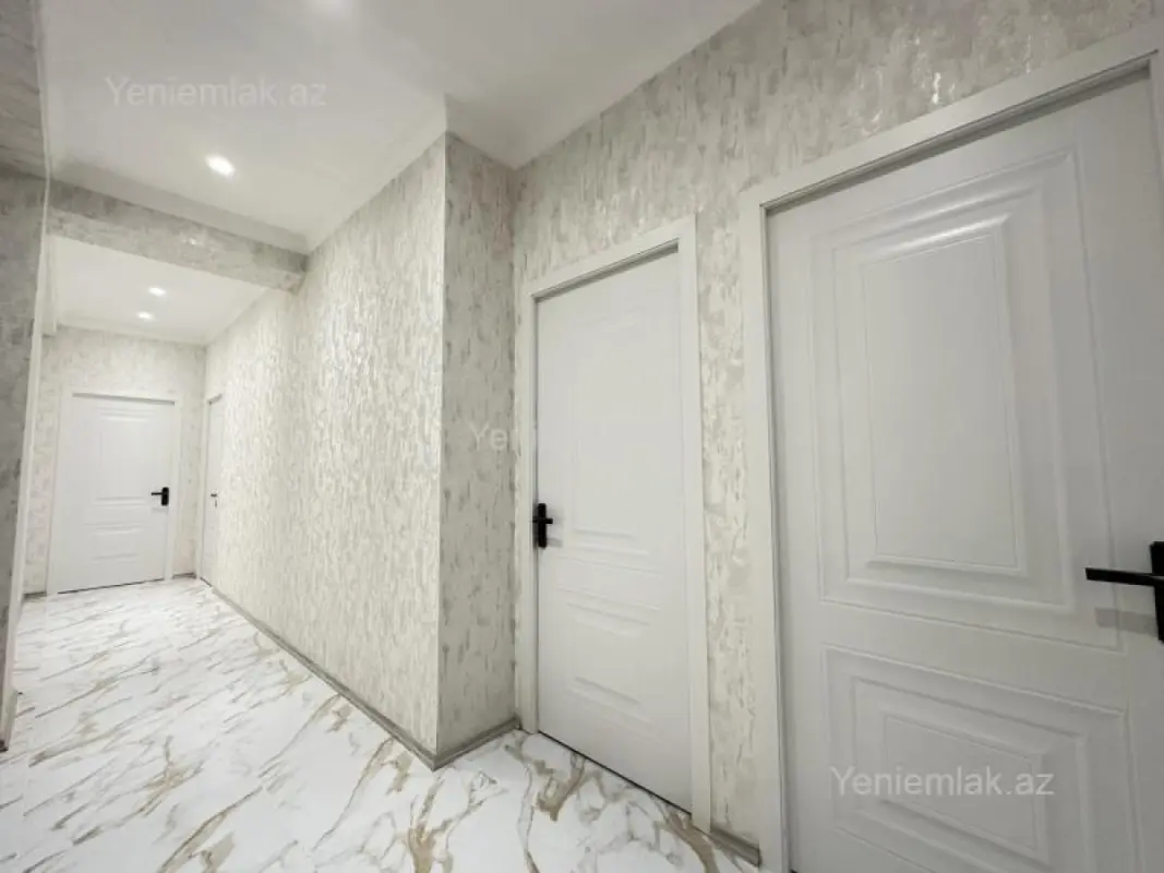 Satılır 3 otaqlı yeni tikili 107.81 m²