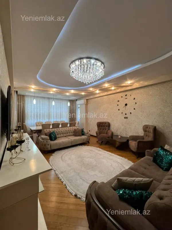 Satılır 4 otaqlı yeni tikili 200 m²