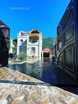 Satılır 6 otaqlı həyət evi 440 m² — Qax 6 otaq 440.00 m²