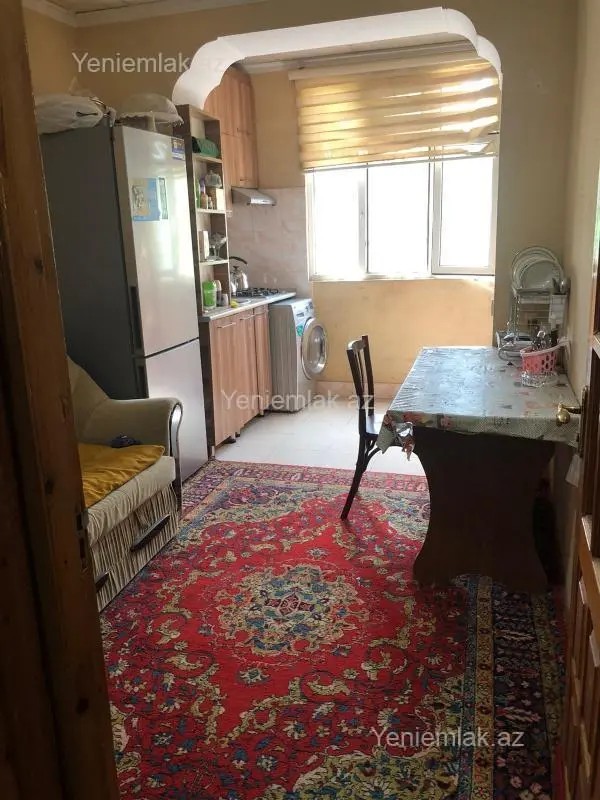 Satılır 2 otaqlı köhnə tikili 60 m²